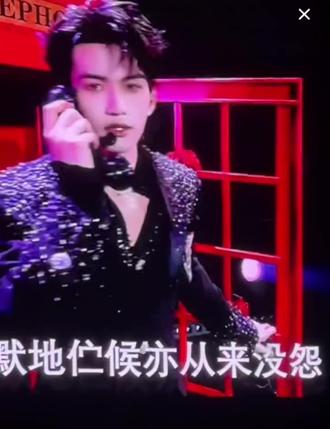 云旗的粤语版初恋我真的很爱,谁能懂今天的造型都好帅呀!太爱了!太杀我!#舞台就是他的主场 #帅炸了越听越上头 #追星有点上头了 #云熠 #云熠99 @云旗Yunqi @郝熠然