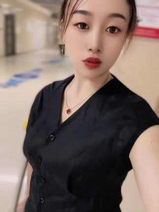 #上热门 #骨折女孩 #来复查了 #今日穿搭vlog #自信最美