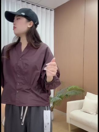 #新款 #宽松版型 #穿出自己的风格 #百搭上衣 #显瘦遮肉