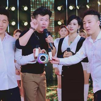 Newmine 纽曼 甜甜圈 户外蓝牙 K歌 音箱 #房岩小哥 #音箱 #蓝牙音箱 #户外唱歌 #K歌