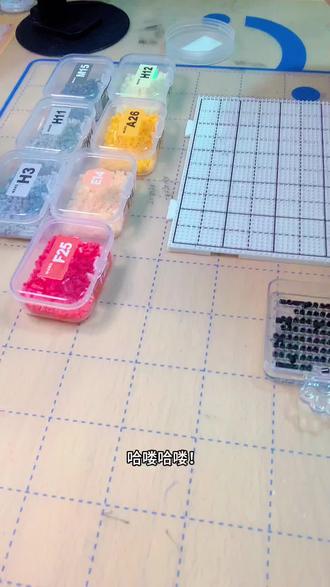 #我的手工作品 #创作者中心 #创作灵感
“滑稽”滑鸡拼豆 小鸡宝宝们起飞喽#拼豆 #拼豆新手入门推荐