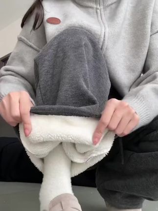 美丽的孕妈妈们降温啦!一定要提前备好这种舒适保暖百搭又好看的孕妇裤哦!#孕妇裤加绒 #加绒孕妇裤 #百搭孕妇裤 #孕妇裤冬季加绒加厚 #孕妇裤子