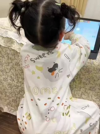 这个季节还得是这种双层睡袋!晚上再也不用想着给娃盖被子了!纯棉的料子还厚实关键价格还不贵#母婴好物 #宝宝睡袋 #分腿睡袋春秋款