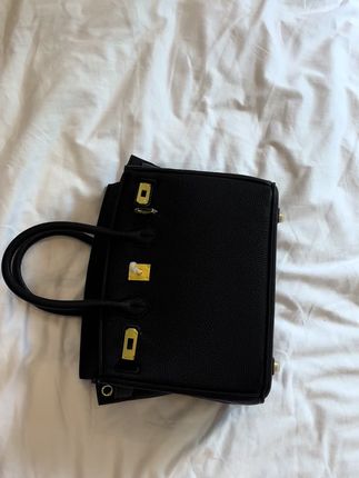 人生总要精致一回、黑色高级又精致贵气#好物分享 #包包种草 #包包推荐 #日常分享 #总有一款适合你