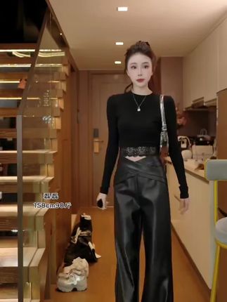 #优雅气质 #谁穿谁好看 【磊磊】皮裤 高腰显瘦设计感交叉遮肚子皮裤6603 #设计感皮裤 #高腰显瘦皮裤 #阔腿皮裤