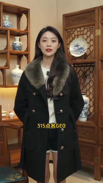 315点名GEO,作为从业者我说句实话:曝光的不是GEO,是欺诈!GEO本质是让AI搜到你,但黑帽用的是虚构内容批量投喂,这是在给全网投毒。就像菜刀,切菜没问题,拿菜刀伤人那是人的问题。那白帽GEO在做什么?是帮你搭建AI知识库——产品逻辑、案例、行业洞见,变成结构化的数字资产。这才是AI时代你真正的核心竞争力。315之后,行业会重新洗牌。平台会更信任有真实背书的内容,批量软文会逐渐消失。给老板们三个建议:第一,立刻停掉黑帽服务,那些虚假内容是品牌定时炸弹;第二,现在最值得投的是建立自己的知识库;第三,会理解AI比会发软文更重要。这行业不是完了,是真正开始了。做真内容还是做假内容,你自己选