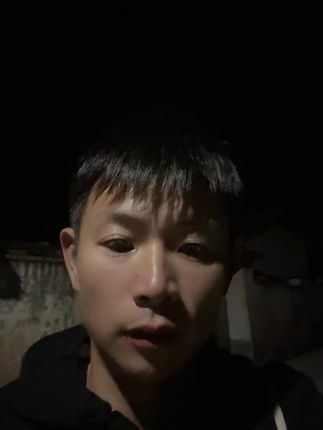 被抬了
