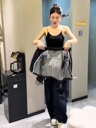 #2025秋季新款时尚显瘦气质女士网红洋气两件套百搭款D22621#爆款热卖中