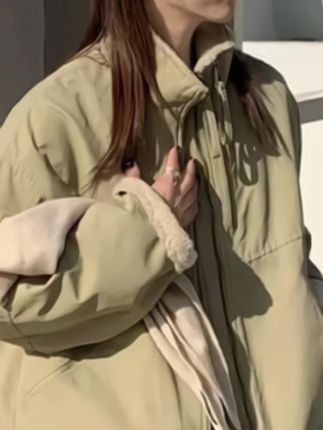姐妹们,冬季新款加绒加厚毛毛派克服来了,休闲韩版宽松显瘦棉服上衣遮肉显瘦,休闲百搭不挑人,保暖舒适,洋气又百搭#高级感穿搭 #外套穿搭 #百搭上衣 #上衣穿搭 #棉服外套