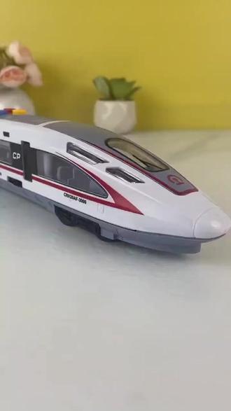 林达的复兴号高铁模型火车和谐号动车玩具模型益智早教生日礼物车#动 动车模型玩具
#DIY #有声音的玩具 #儿童玩具