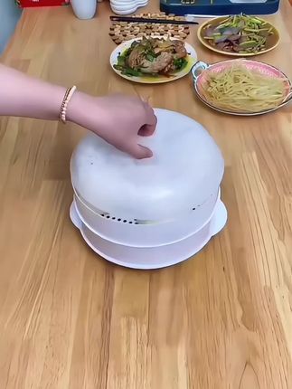 微波炉加热总溅得脏兮兮?这款加大蒸笼来救场!带盖设计防溅又锁鲜,双层容量能同时蒸饭菜、热馒头,早餐加热一步到位,微波炉秒变蒸锅~ #微波炉神器 #加热防溅