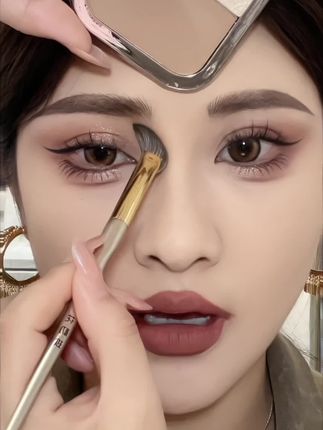 两步修出高鼻梁,自然简单又立体#修容教程 #高光 #新手化妆教程