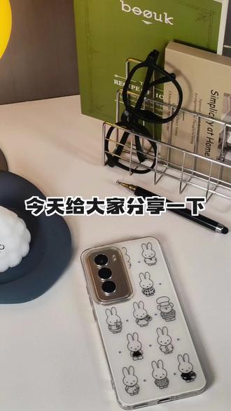 📱设置热门壁纸,让OPPO手机焕发新光彩!#手机技巧 #数码产品#数码 #手机壁纸 #OPPO手机