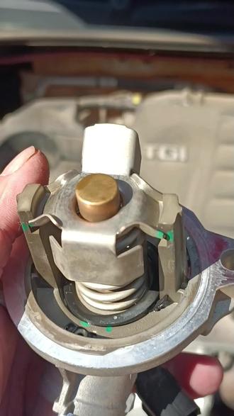 分享一下名爵节温器#汽车保养与维修 #修车 故障。