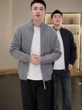 上身非常舒适,秋季男士立领开衫毛衣外套!三色可选,有运费险,推荐!#开衫外套 #男士外套