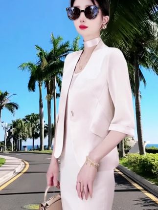#优雅气质 #气质女神范儿 #高级感穿搭 #女神穿搭 #减龄气质