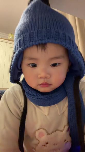 刚有意识的叫妈妈☺️#一岁四个月宝宝 #开口说话的宝宝