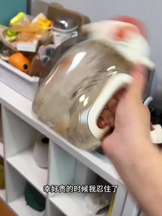 夏天到了,孩子户外运动量大还是要大容量的#吨吨杯 喝水才过瘾,外出不怕没水喝#布比熊 真的可以给孩子安排上#吨吨桶 #儿童水杯
