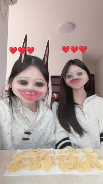 香奈儿vs劳力士 #扫雷吃薯片挑战