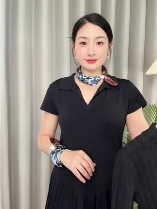 秋冬旧衣服只需要搭配一条丝巾立刻变优秀气质!#丝巾搭配 #秋冬穿搭