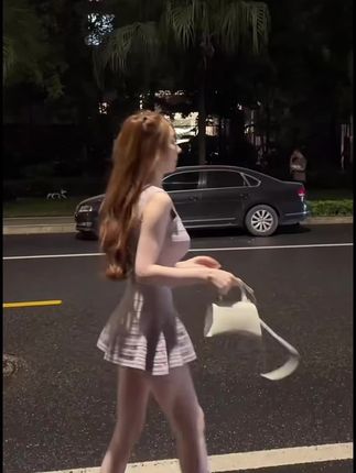 #拍照姿势 #女神 #清纯女神 #夏天该有的样子 #辣妹穿搭