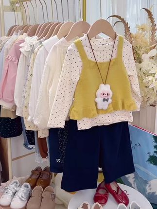 敲洋气,敲实穿的三件套,非常柔软#童装上新 #生女儿就要这样穿 #甜美穿搭 #高品质童装