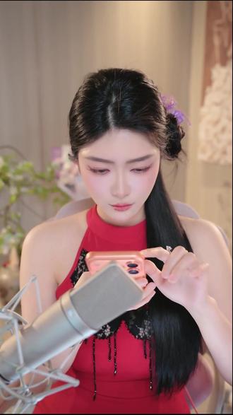 小晴用豆包吃女生八卦@凯小晴 #豆包 #凯小晴