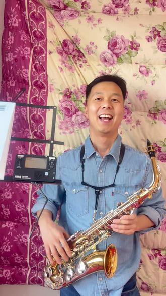 软起音 求助,专业学院的老师们AI说的对吗?当声音自然出现的时候是如此的美妙。George Garzone大师说过:如果你需要新鲜感,说明基本功还不够稳。#Garzon #自学萨克斯 #萨克斯 #音乐学院 #萨克斯新手教学