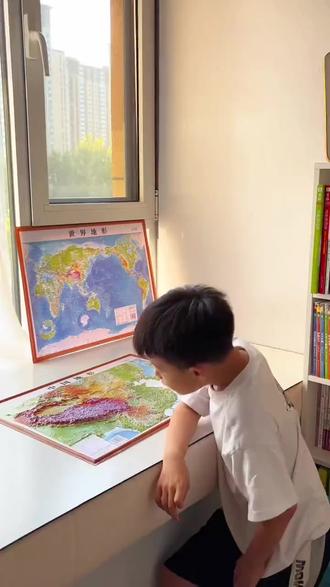 立体感的凹凸立体地图,清楚的看到中国以及世界的地形地貌、山川河流、盆地高原,抽象的知识变得具象!让孩子爱上地理#立体地图 #地形图#地图