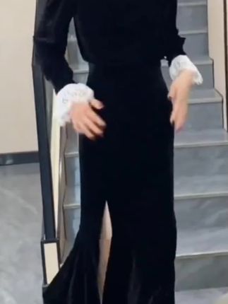@抖音小助手 爆款热卖中🔥🔥秋冬女士长袖时尚洋气显瘦气质连衣裙,穿出高级感,每日新款推荐。