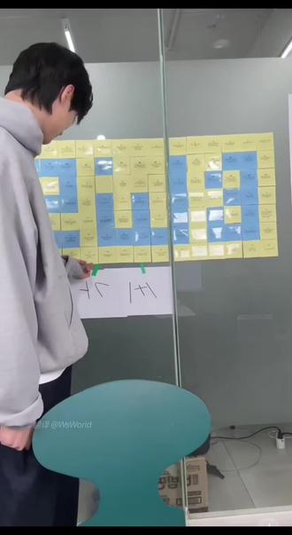 直播名场面来了!
“要分手吗?我可是边佑锡哎!”
这是什么又拽又奶的威胁式挽留啊😂#边佑锡 #名场面 #氛围感 #边佑锡直播梗