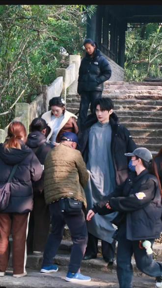 原声版!用配乐都是多余的😆谁看谁笑😝😝
新剧 爱久同心 今天下半夜00.05上喽!#王译磊 #翟一莹 #爱久同心 #爱久同心拍摄花絮 #向全世界安利王译磊