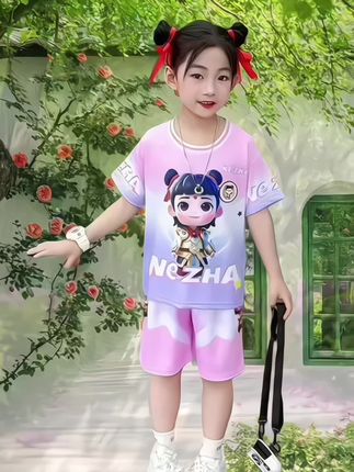 哇塞!这款哪吒女童运动套装 2025 超赞!快点给你家宝贝安排上吧,夏季新款,短袖速干,搭配卡通短裤两件套。面料舒适,孩子运动超自在#哪吒两件套#儿童套装#女童哪吒两件套#洋气套装#时尚套装