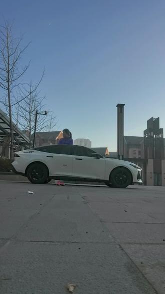 #跳车转场 告别昨日,告别浮躁,告别懒惰!真正能够拯救你的,只有自己!飞不起来,那就全力奔跑;跑得不快,那就早点出发!再勇敢一点!再用心一些!向着更好的自己,出发!#晨跑打卡 #遇见更好的自己 #爱跑步爱生活