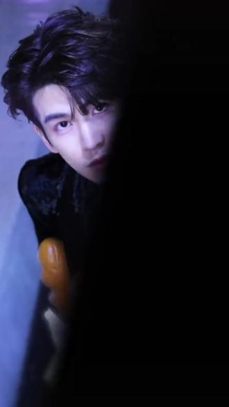 同样是眼镜代言,为什么选择张凌赫?#明星官宣 #张凌赫 #东娱传媒 #陌森眼镜 #张凌赫进行曲