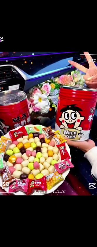 怎么会不幸福呢,随口一句最近不开心,好朋友就给我拿下了一大桶旺仔牛仔糖全家福,开心不是收到糖果,而且被你时刻放在心上的偏爱和幸福