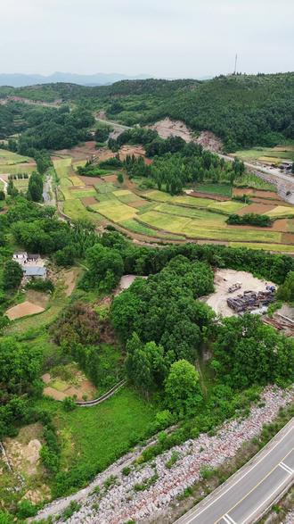 筏板基础为什么要提前预埋管道?#别墅设计#鑫住工乡墅#乡墅设计#别墅装修#淅川