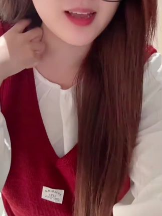 #今日穿搭 #慵懒风@DOU+好生意 @DOU+小助手