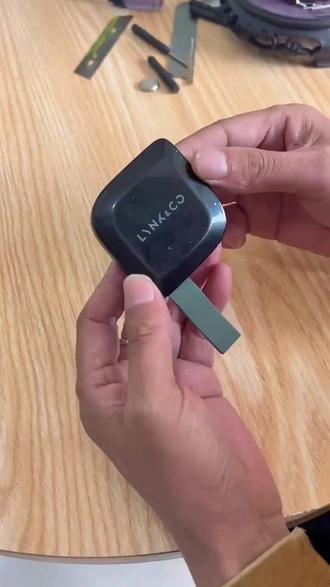 领克换电池方法