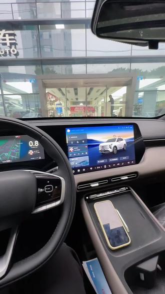 有车主在用时代55时不知道雨刮器在哪里?今天给大家讲解一下#第四代CS55PLUS#长安双12感恩购车节#我为长安代言#同行三千万一路新长安