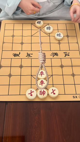 残局~主播力荐~第2关。这个象棋残局游戏该怎么过,红棋先走,还有破解解法吗#象棋残局#一起下象棋#中国象棋#抖音小游戏#象棋达人