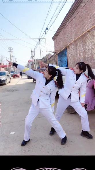 哈哈,吃饭时间抖一个白龙马,谁跳谁嘞互不干涉🤣