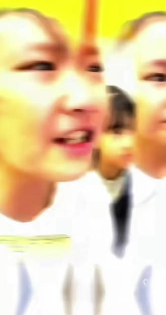 这孩子激动人心的演讲,让观众们热血沸腾!她的演讲十分感人,每个词语都像是一滴热泪,让人不禁为之动容。她的演讲犹如一股清流,将人们从沉闷的气氛中唤醒,让人感到一股强烈的振奋力量
👍👍👍👍👍👍