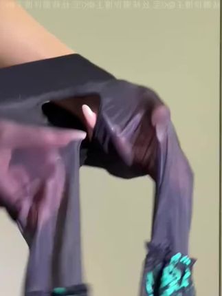 极光假两件丝袜 绿玫瑰配极光黑#我的ootd穿搭 #夏日穿搭 #丝袜推荐@DOU+小助手 @DOU+好生意
