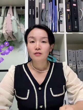 喜欢吃红枣的朋友 可以拍一单试试 有运费险 枣虽然不大 核特别小 甜味也很正宗 #强烈推荐