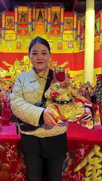 天津碧缘堂九妹儿赴云山宫朝圣,共瞻惠泽尊王圣容,同贺凌云叶氏十二年祭始祖陵大典启幕☞橱窗精选好茶已上架,戳橱窗自助下单,静享回甘!