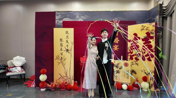 五一订婚全程记录视频 #上热门 #订婚 感谢家人和朋友们的热情捧场和帮忙!未邀请到的朋友们我们婚礼见!#订婚 #订婚宴 #订婚纪实