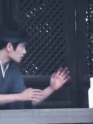 小鸽鸽演轻喜剧也是手拿把掐了 #丁禹兮 #花开锦绣 #赵凌 #张海虾 #卫韫