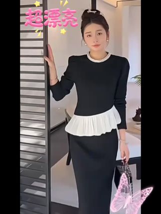 #我要上热门🔥🔥🔥话题 小香风荷叶边不规则两件套2025秋季新款名媛风钉珠上衣半身裙套装#穿搭分享 #高级感穿搭 #看过来 #新品穿搭 @抖音小助手 @DOU+小助手