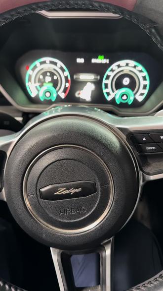 暖风不热,一定要定期更换防冻液,特别是铸铁发动机,众泰T700免拆脉冲清洗暖风水箱